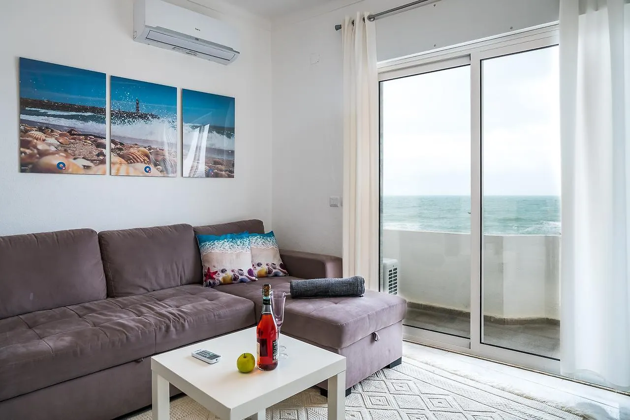 Appartement T2 Avenida- Frente Mar, Ar-Condicionado, Wifi à Quarteira Portugal