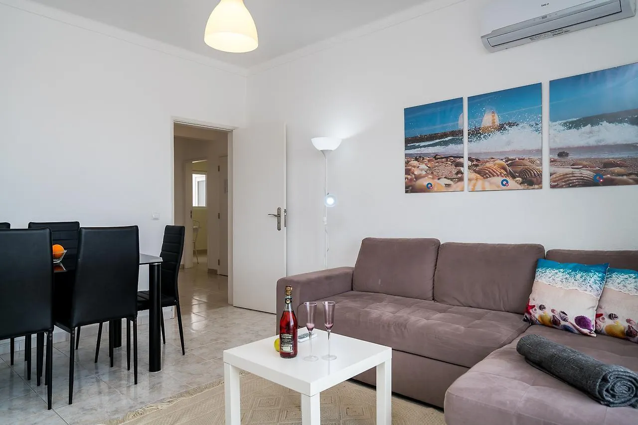 T2 Avenida- Frente Mar, Ar-Condicionado, Wifi Apartment Quarteira